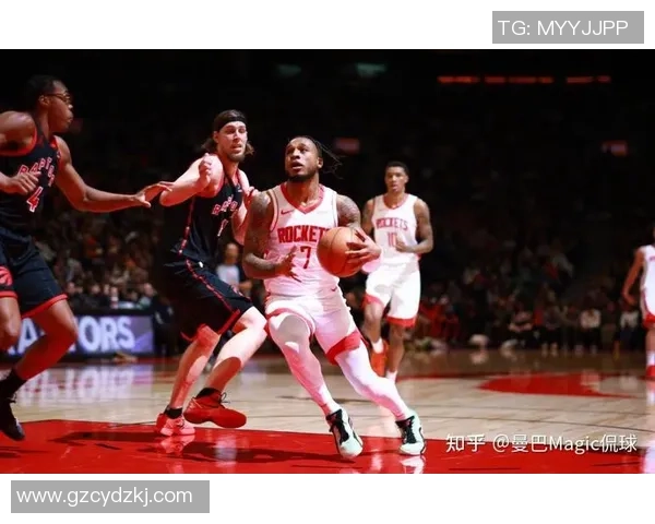 多伦多猛龙与火箭的激烈对决展现篮球魅力与团队精神的完美结合
